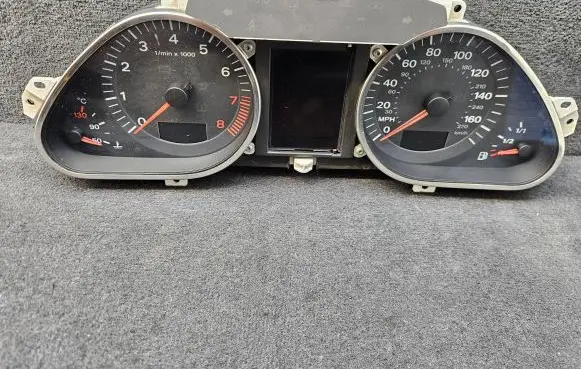 Audi A6 S6 C6 4F Speedometer (instrument cluster) 4F0920950Q 4F0910900C 580000733800