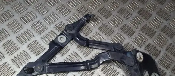 Audi A4 S4 B5 8D Tailgate/trunk/boot hinge