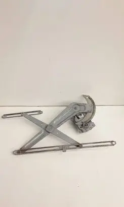 Toyota Land Cruiser (BJ70) Front door manual window regulator 