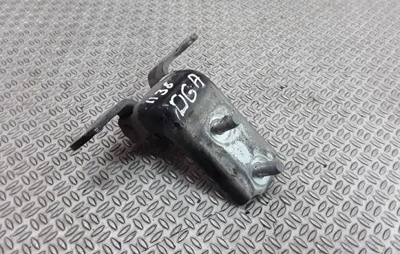 Toyota Yaris Rear door lower hinge