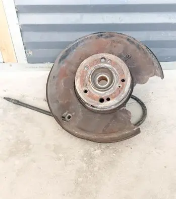 Mercedes-Benz SL R129 Rear wheel hub A2023509408