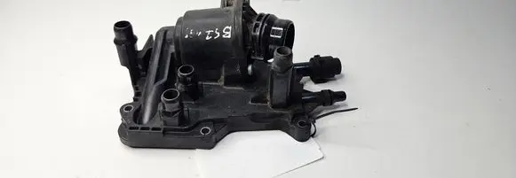 BMW 7 G11 G12 Thermostat/thermostat housing 8576288