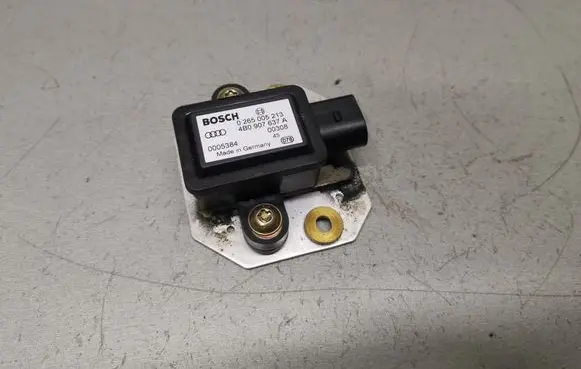 Audi A6 S6 C5 4B ESP acceleration yaw rate sensor 0265005213 4B0907637A