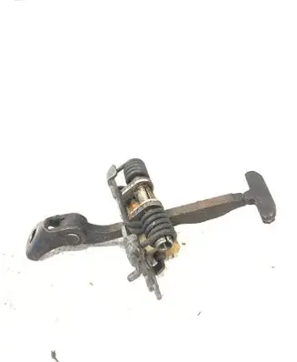 Renault Laguna III Rear door check strap stopper
