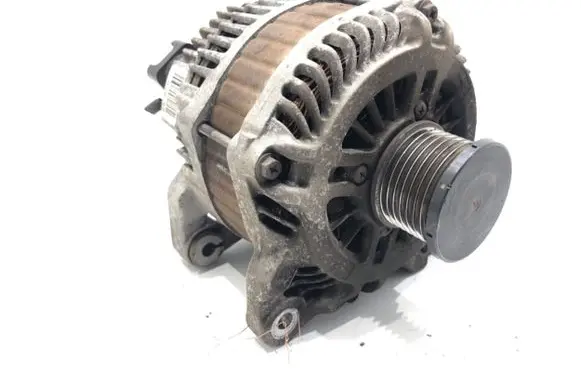 Renault Laguna III Generator/alternator 8200960536