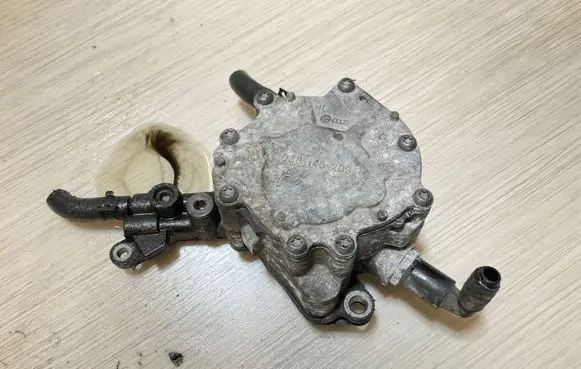 Audi A3 S3 A3 Sportback 8P Fuel injection high pressure pump 038145209C