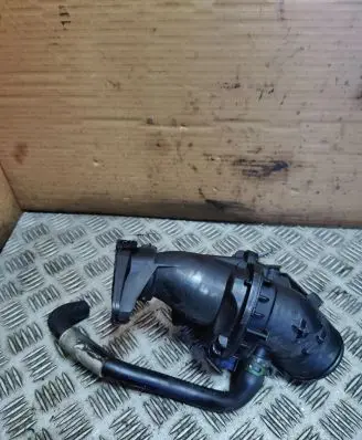 Renault Trafic III (X82) Intake resonator 165761844R