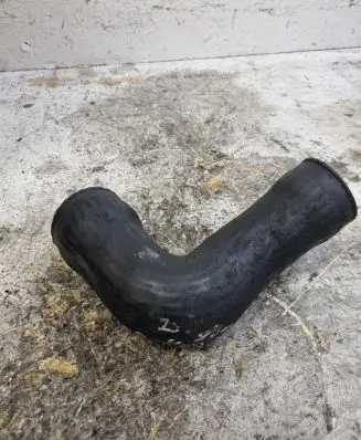 Audi A4 S4 B5 8D Air intake hose/pipe