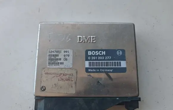 BMW 3 E36 Engine control unit/module 0261203277 1247851