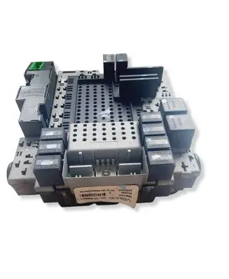 Volvo XC90 Fuse module 30657428 08688434 02W394