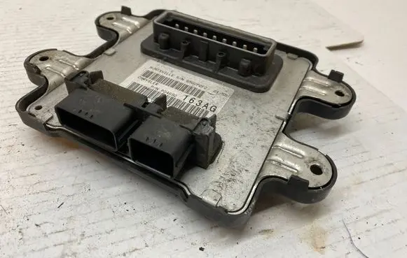 Jeep Grand Cherokee (WK) Engine control unit/module P04692162AG 85G2P2F12