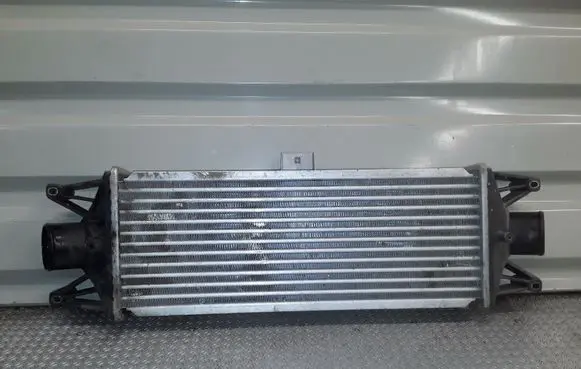 Iveco Daily 35.8 - 9 Intercooler radiator