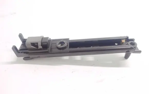 Opel Insignia A Seat belt adjustment rail suwak