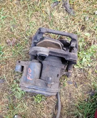 BMW 5 F10 F11 Rear brake caliper 32345699
