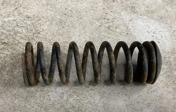 Volkswagen Polo Alternator belt tensioner 