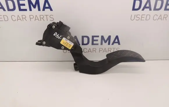 Audi A4 S4 B6 8E 8H Accelerator throttle pedal 8E1723523 D140