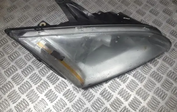 Ford Focus Headlight/headlamp 3M5113N060A 3M51-13N060-A