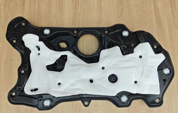 BMW 8 G16 Coupe rear side trim panel 7440715