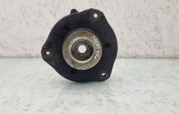 Volkswagen PASSAT B6 Coil spring mount 1K0412331C