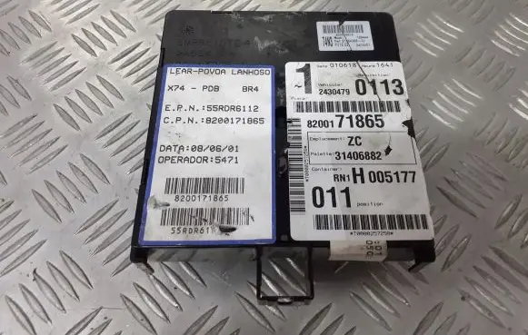 Renault Laguna II Fuse box set 8200171865
