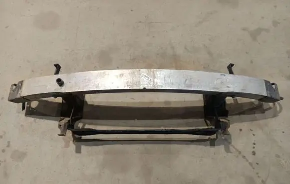 Mercedes-Benz R W251 Front bumper cross member