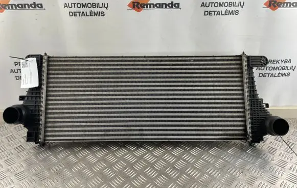 Opel Insignia B Intercooler radiator 84208091