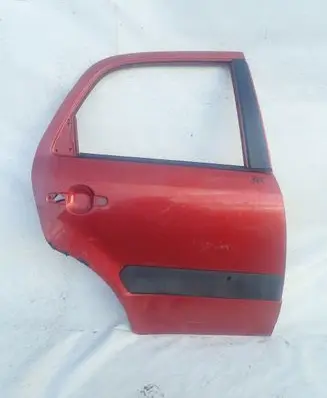 Suzuki SX4 Rear door
