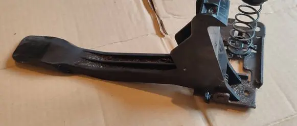 Renault Megane III Engine bonnet/hood lock/latch loop/hook 650030006R