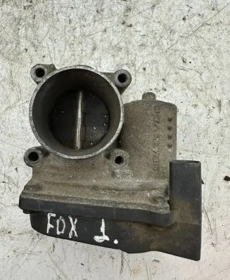 Volkswagen Fox Throttle valve 03D133062E