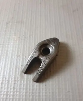 Peugeot Traveller Fuel Injector clamp holder 9674341880