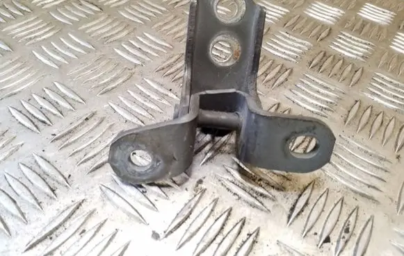 Toyota RAV 4 (XA20) Front door upper hinge
