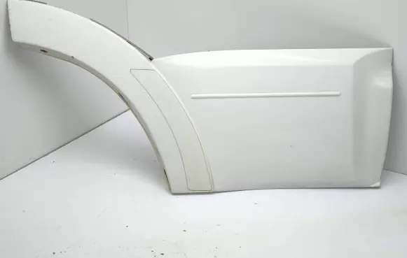 Mitsubishi Pajero Rear door trim (molding)