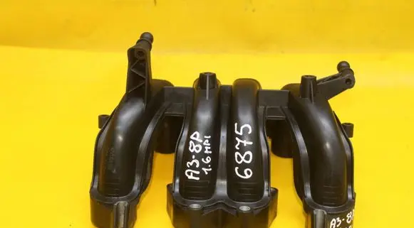 Audi A3 S3 8P Intake manifold 06A133206BD