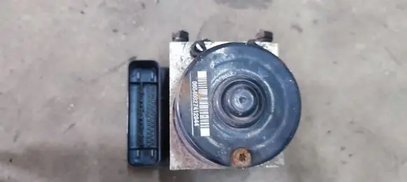 Mazda 2 ABS Pump 2S612M110CE