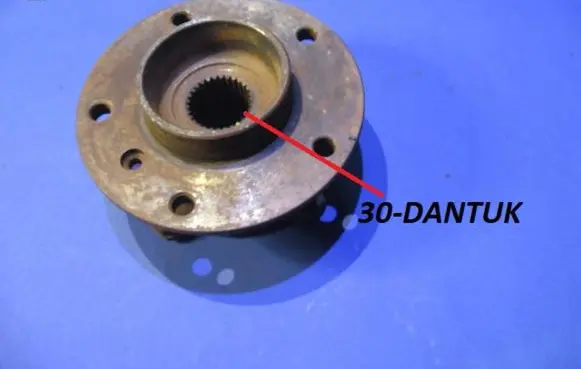 BMW 5 E39 Rear wheel hub E3900CKD
