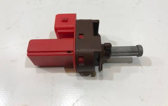 Ford Mondeo Mk III Brake pedal sensor switch 95BB7C534