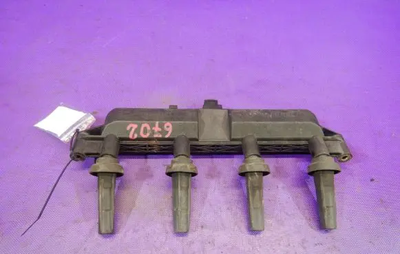 Peugeot 206 High voltage ignition coil 9628158580