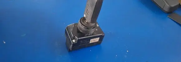 Volkswagen Touareg I Ignition lock 3d0905865E