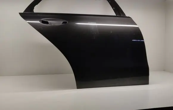 Mercedes-Benz C W206 Rear door
