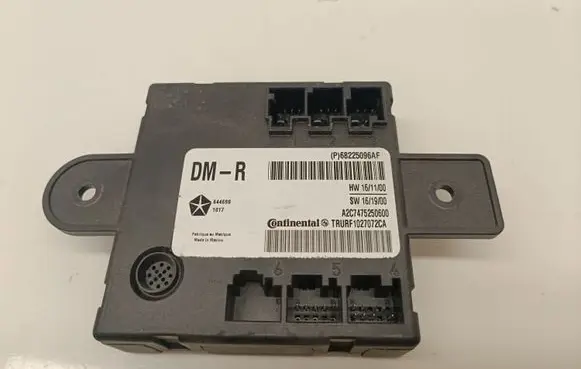 Chrysler Pacifica Sliding door control unit/module 68225096AF
