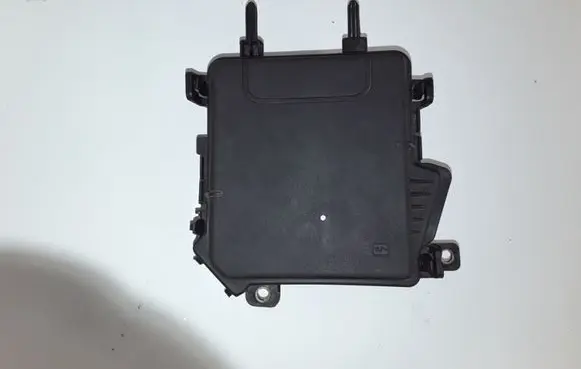 Renault Megane III Fuse module 284B10002