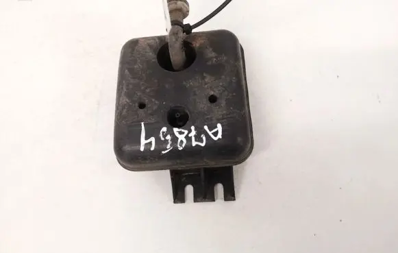 Vacuum air tank
