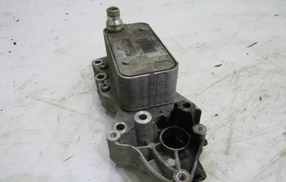 Jeep Compass Oil filter mounting bracket 70362379