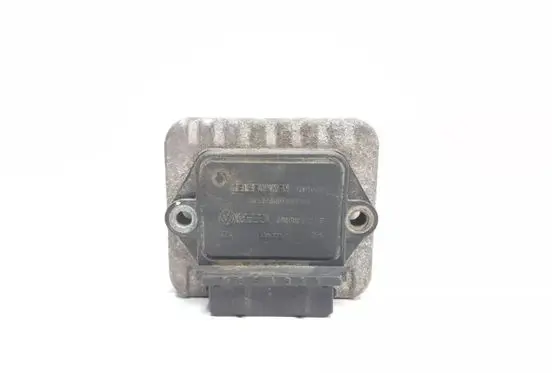 Audi 80 90 B3 Ignition amplifier control unit 191905351B