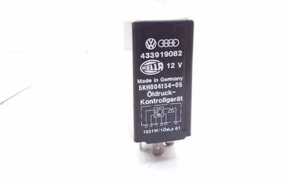 Audi 80 90 S2 B4 Hazard warning light relay 433919082 5KH00415405