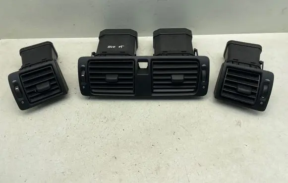 Volvo V50 Dashboard side air vent grill/cover trim 3071509873 6609L20C 010405C