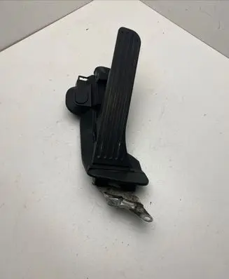 Audi A3 S3 A3 Sportback 8P Accelerator throttle pedal 1K2721503AE