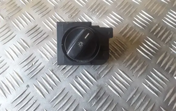 Mercedes-Benz A W169 Light switch 1695451504 32220701