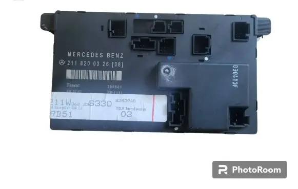 Mercedes-Benz E W211 Door control unit/module 2118200326