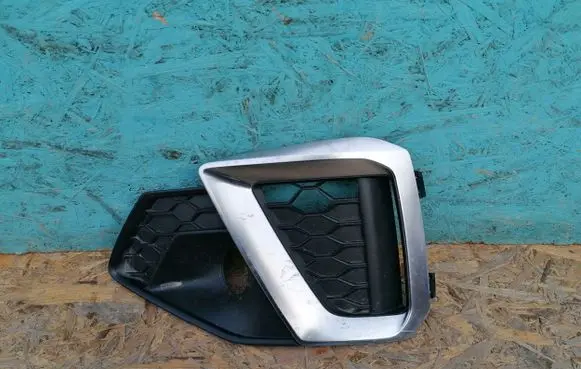 Audi A4 S4 B9 8W Front bumper lower grill 8W0807681AM